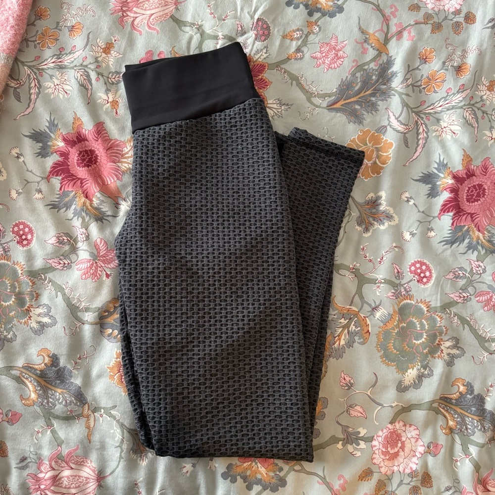 NWT BoomBooty leggings